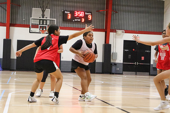 2024072GirlsGame2-8173
