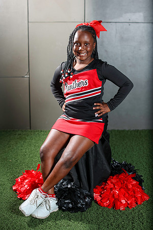 20251107PantherCheer2-2860