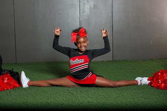 20251107PantherCheer2-2935