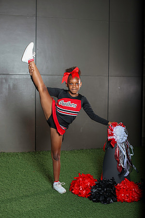 20251107PantherCheer2-2957