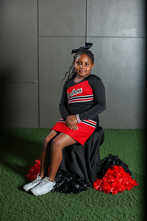 20251107PantherCheer2-3010