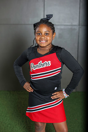 20251107PantherCheer2-3024