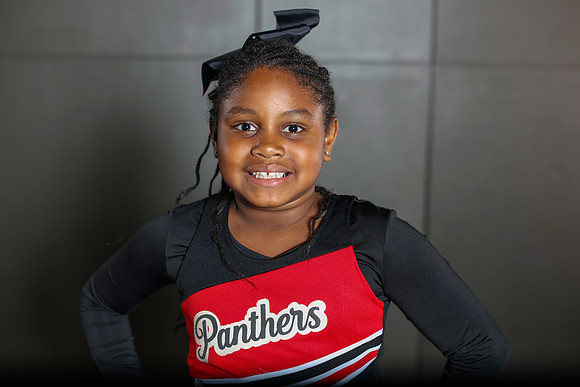 20251107PantherCheer2-3027