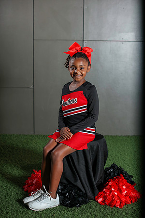 20251107PantherCheer2-3035