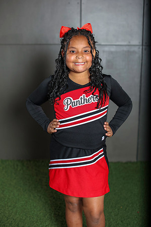 20251107PantherCheer2-3073