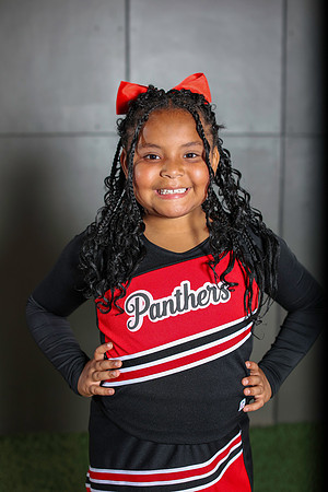 20251107PantherCheer2-3080