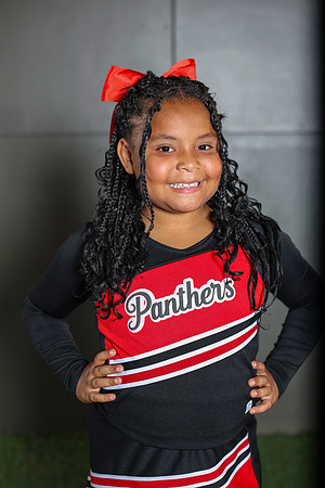 20251107PantherCheer2-3082