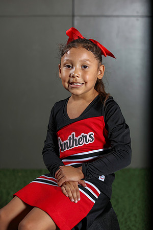 20251107PantherCheer2-3137