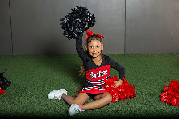 20251107PantherCheer2-3154