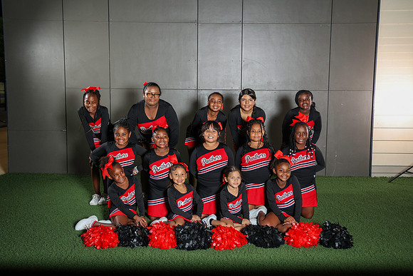 20251107PantherCheer2-3240