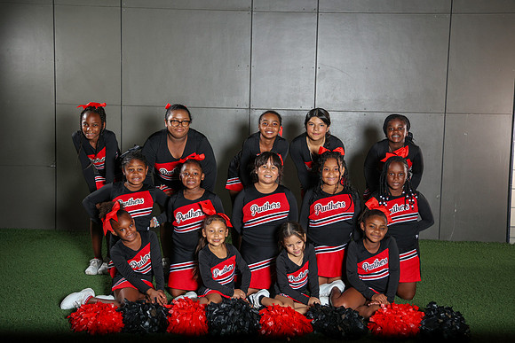 20251107PantherCheer2-3248