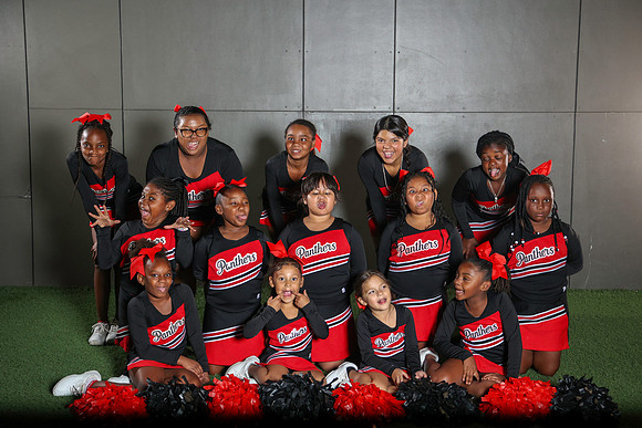 20251107PantherCheer2-3251