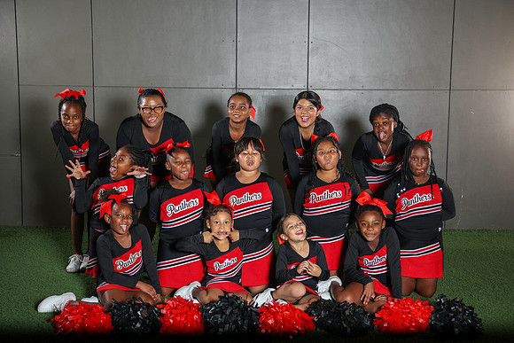 20251107PantherCheer2-3256