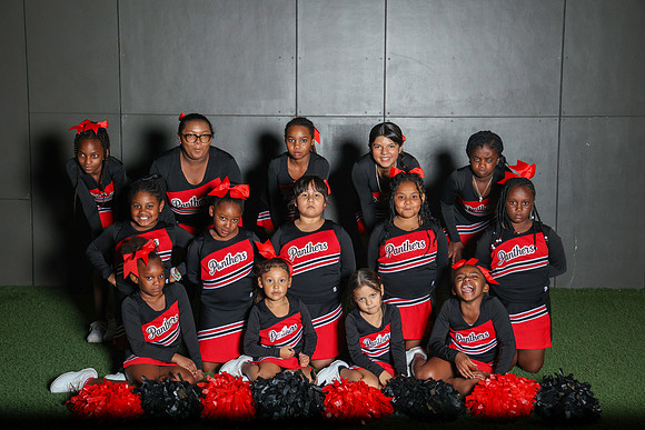 20251107PantherCheer2-3264