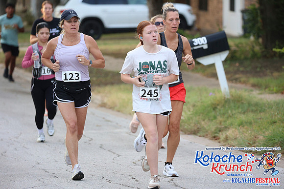 20240914Kolache5kB-5847
