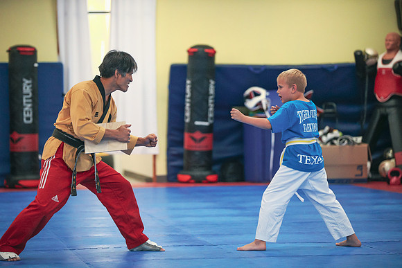 20231013FridaySparing-2257