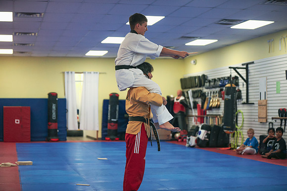 20231013FridaySparing-2500
