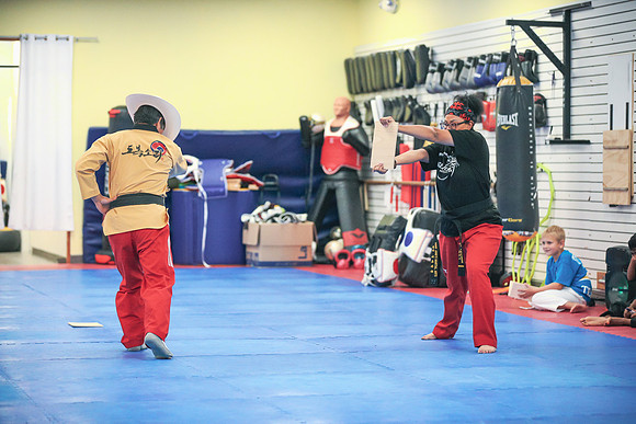 20231013FridaySparing-2521