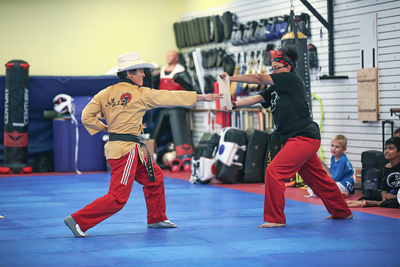 20231013FridaySparing-2530