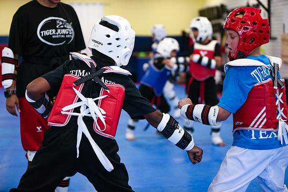 20231013FridaySparing-1078