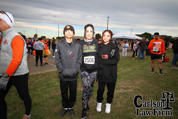 20231123TempleTrotA-0694