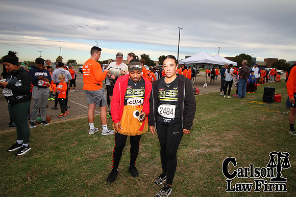 20231123TempleTrotA-0699