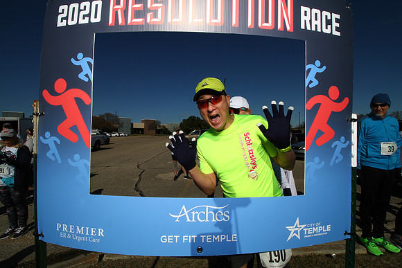 20201011ResolutionA-6869