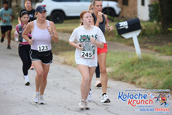 20240914Kolache5kB-5846