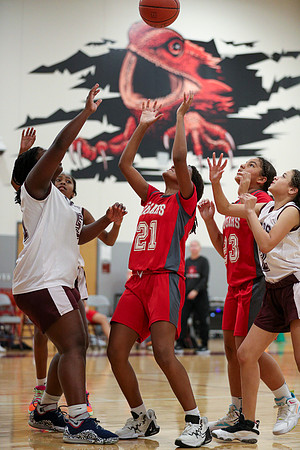 20241204ChisolmGBBallATeam-7403