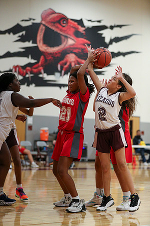 20241204ChisolmGBBallATeam-7407