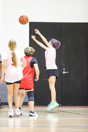 2024072GirlsGame2-9319