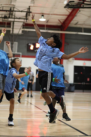 20250118BCBoysBasketballGame1-20120