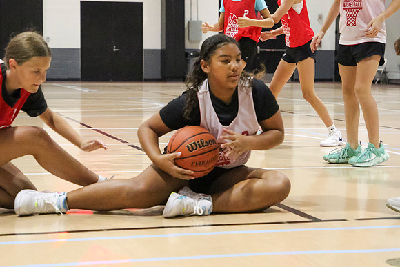 2024072GirlsGame2-8089