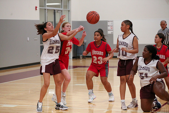 20241204ChisolmGBBallATeam-7121