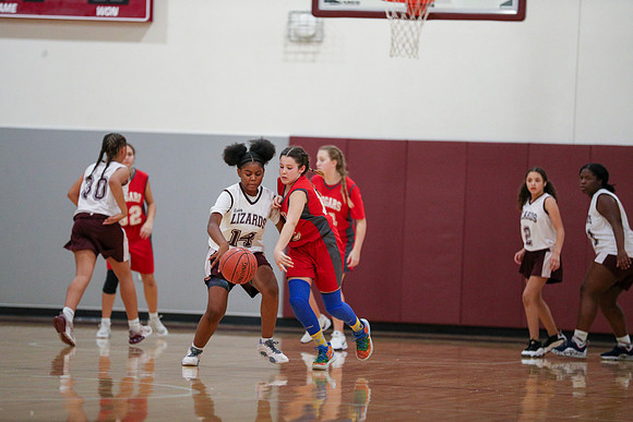 20241204ChisolmGBBallATeam-7176