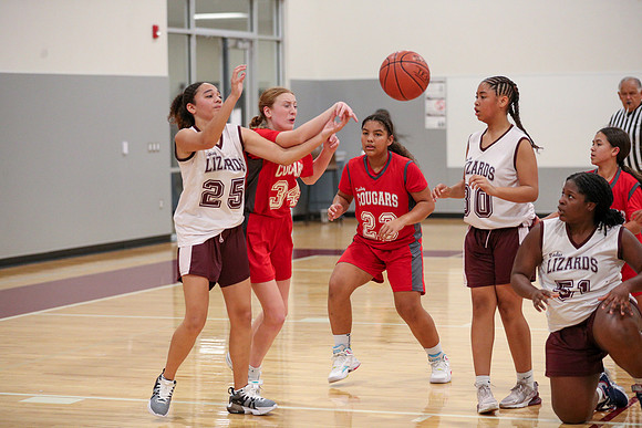 20241204ChisolmGBBallATeam-7122