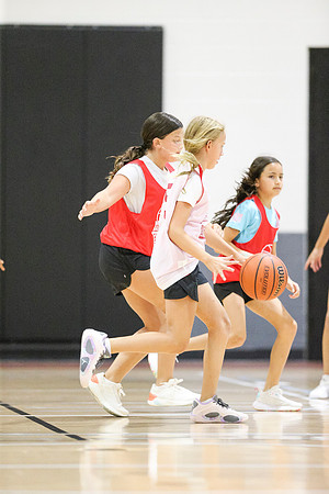 2024072GirlsGame2-9277
