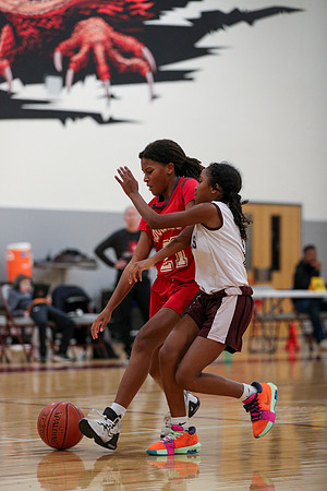 20241204ChisolmGBBallATeam-7490