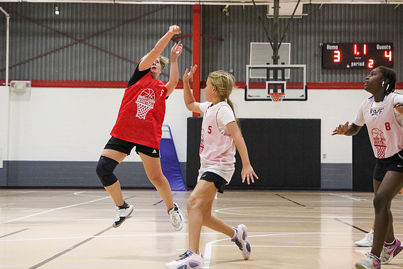 2024072GirlsGame2-8119