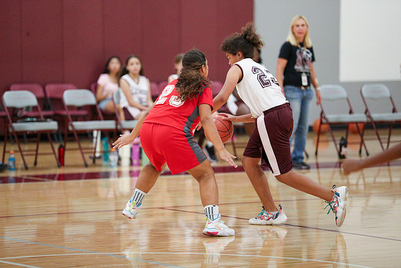 20241204ChisolmGBBallATeam-7065