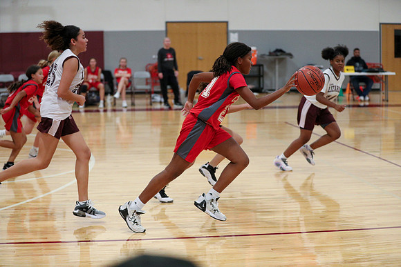 20241204ChisolmGBBallATeam-7128