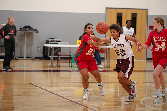 20241204ChisolmGBBallATeam-7082