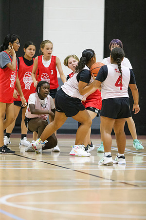 2024072GirlsGame2-9170
